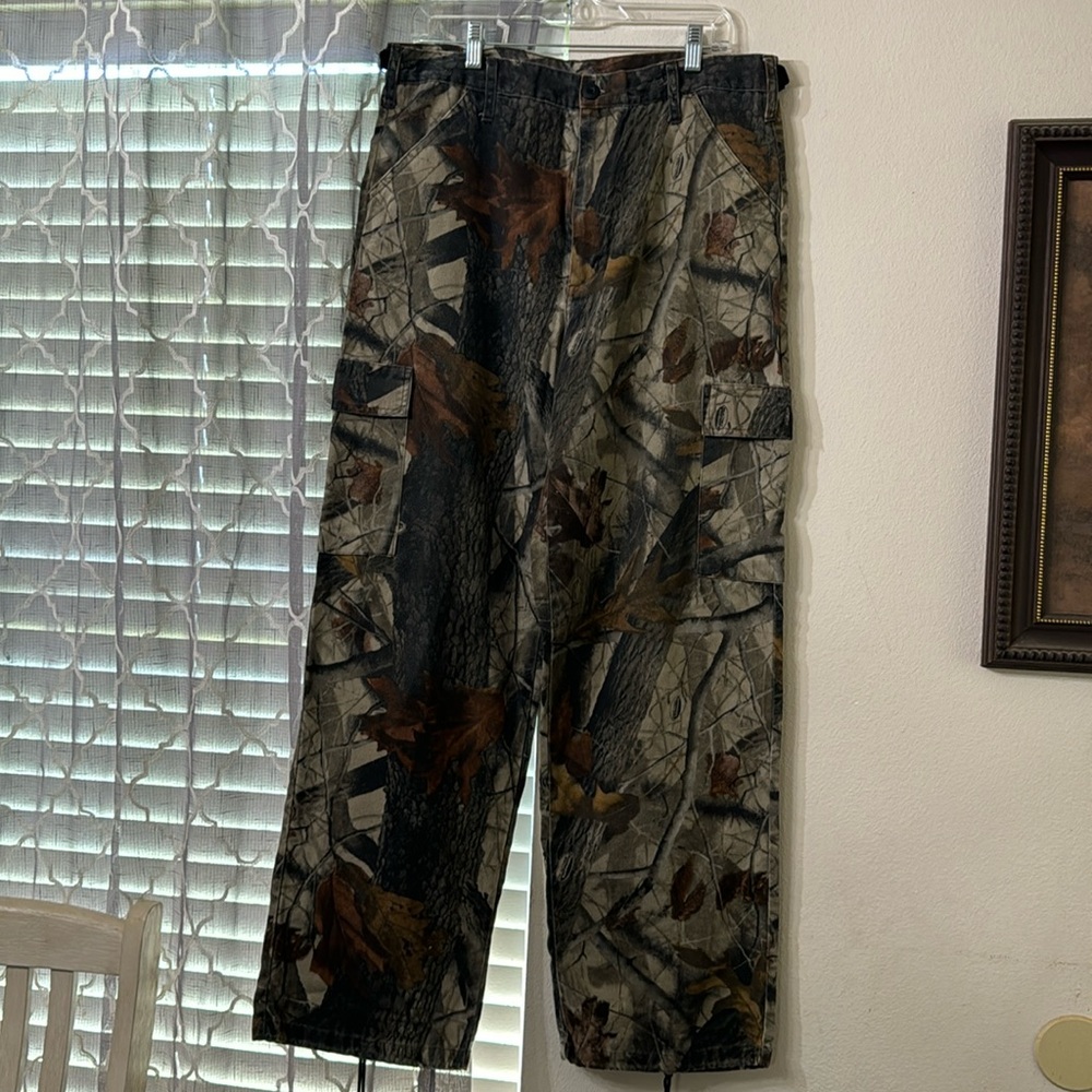 Liberty Realtree Hardwood Camo cargo pants size Medium